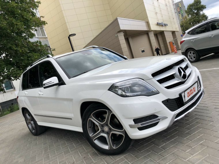 Мерс внедорожник белая