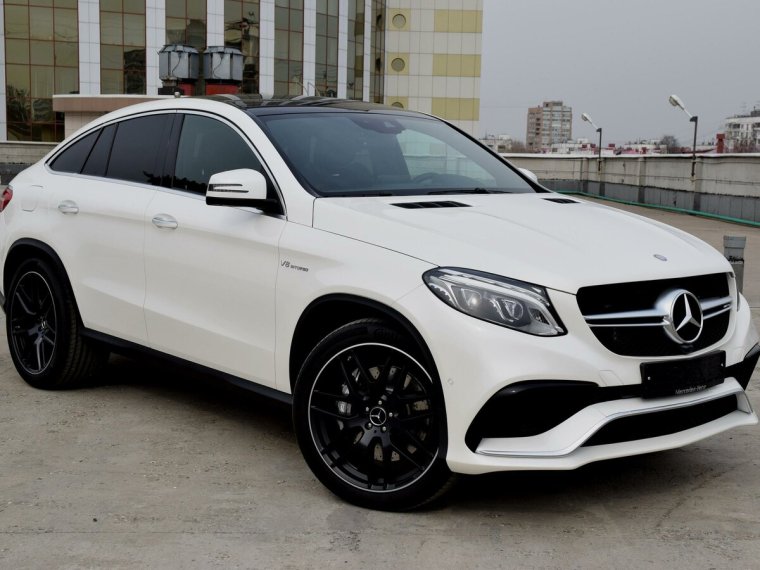 Мерседес GLE купе белый 2021