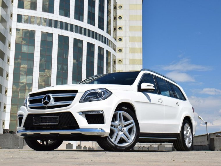 Мерседес gl 2015г