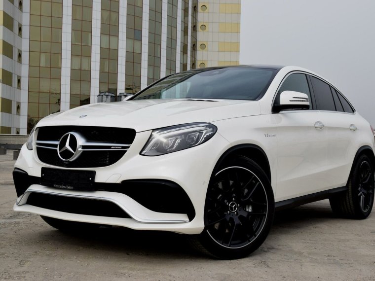 Мерседес GLE 2021 белый