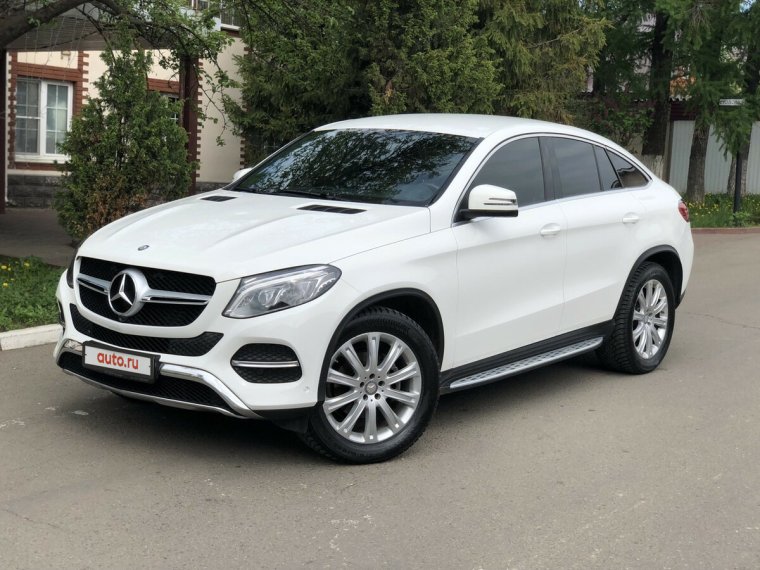 Мерседес-Бенц GLE 350d 4 белый