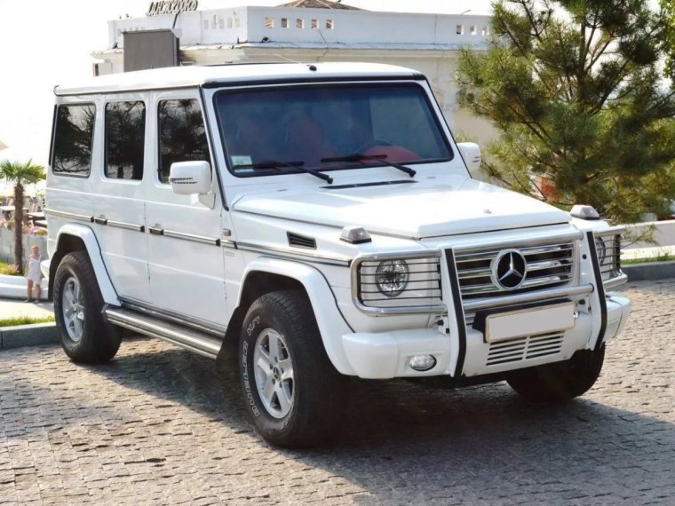Мерседес Гелендваген белый