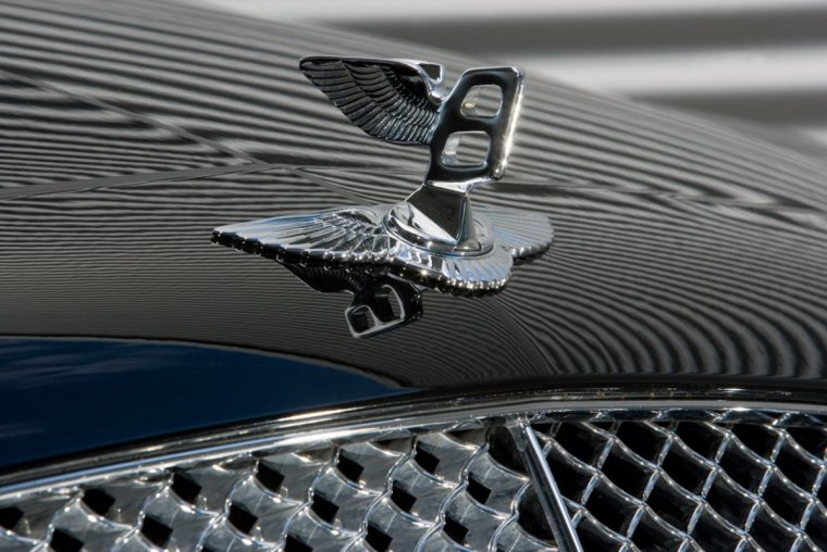 Хендай Экус шильдик