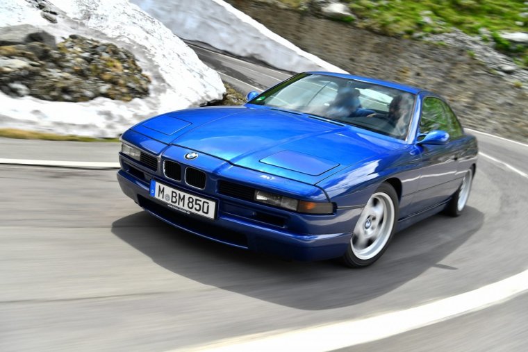 BMW 8 CSI