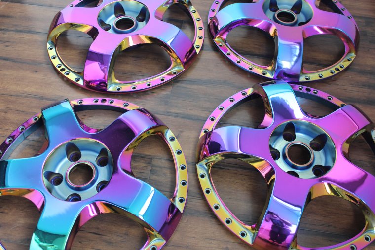 Цветные автомобильные диски