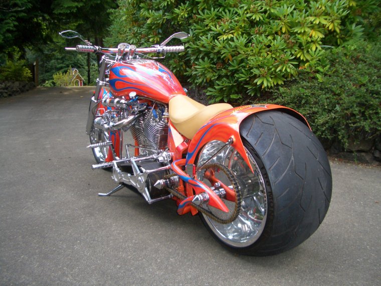 Харлей Дэвидсон черный