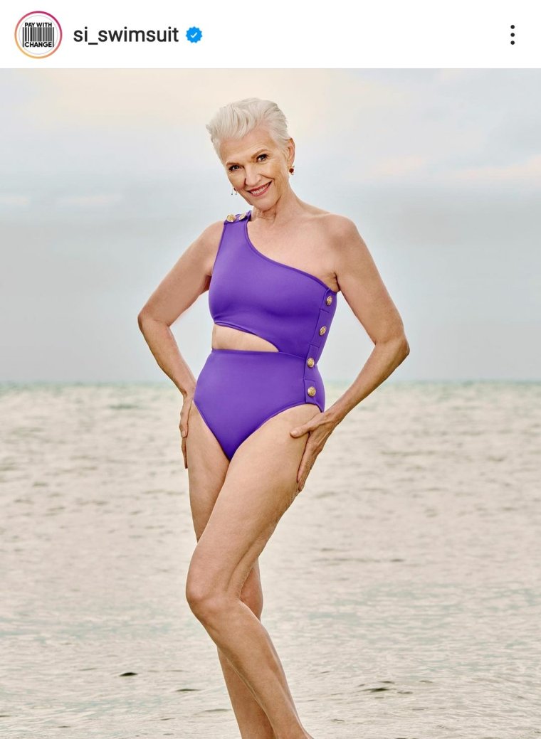 Мэй Маск в купальнике