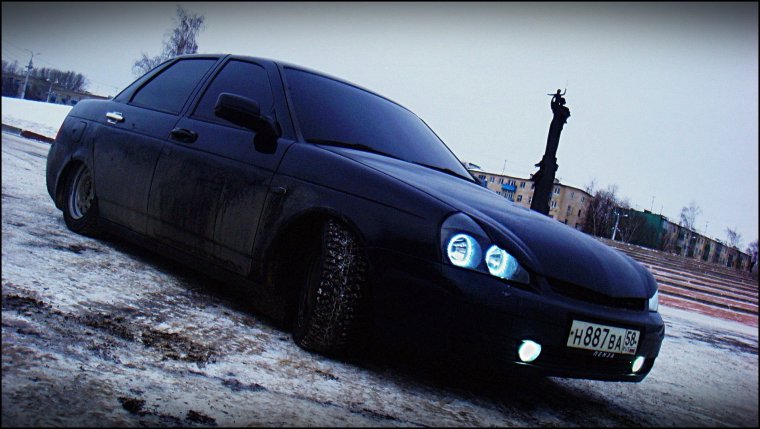 Приора чёрная тонированная