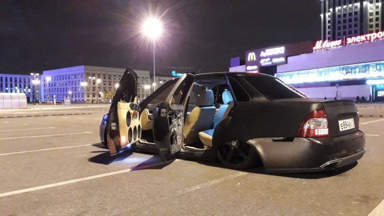 Лада Приора опер занижена