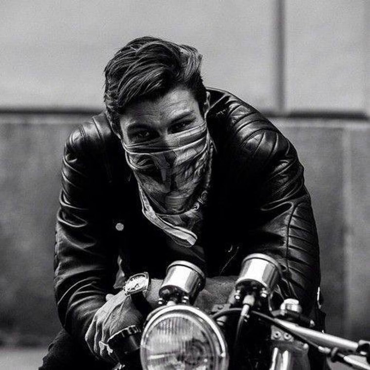 Парень на байке на аву