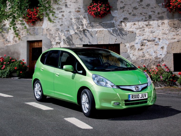 Малолитражка Хонда джаз