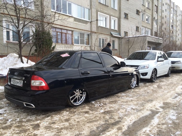 Черная Приора r17