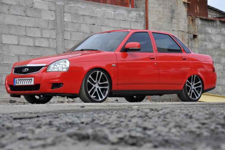 Приора универсал r17