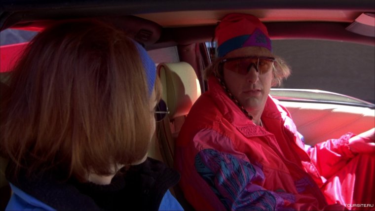 Эйс Вентура тупой и еще тупее