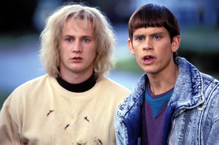 Джим Керри тупой и еще тупее