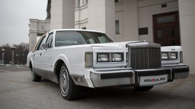 Линкольн автомобиль