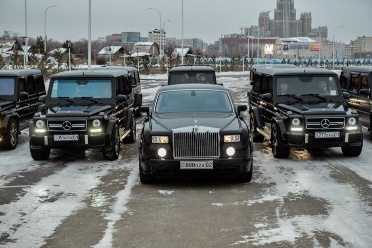 Мерседес Гелик Бандитский кортеж