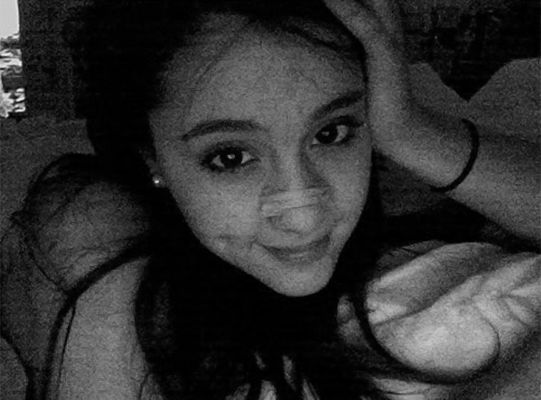 Ариана Гранде без макияжа