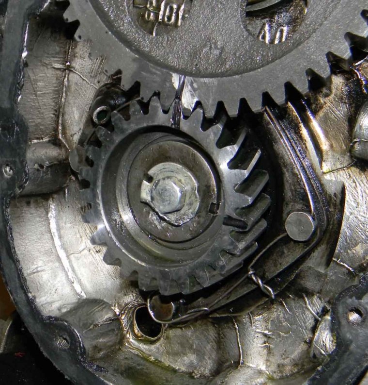 Контакты трамблера Москвич 412