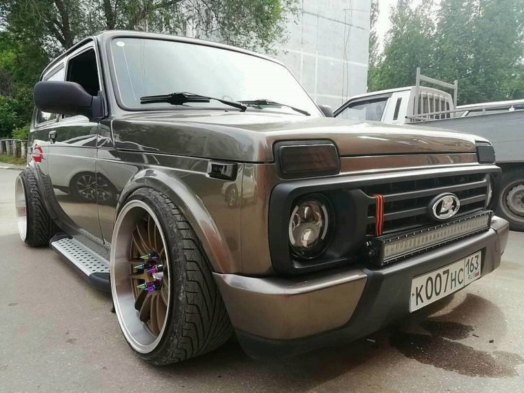 Нива 4х4 обвес Магнум