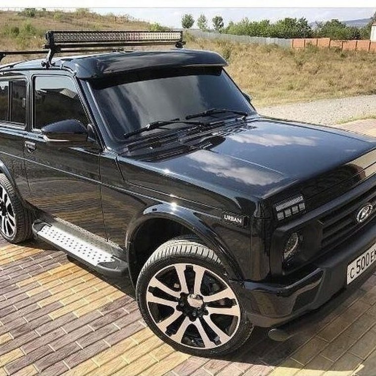 Тюнингованная Нива Урбан