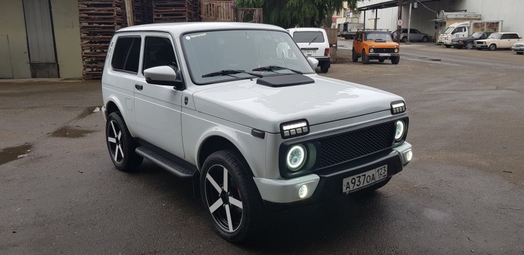 Нива Урбан r17