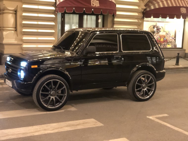 Нива Урбан r17