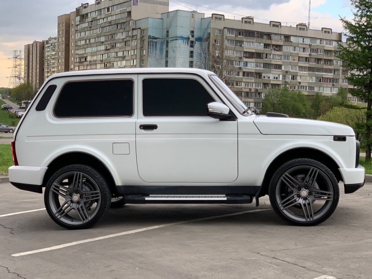 Нива Урбан r19