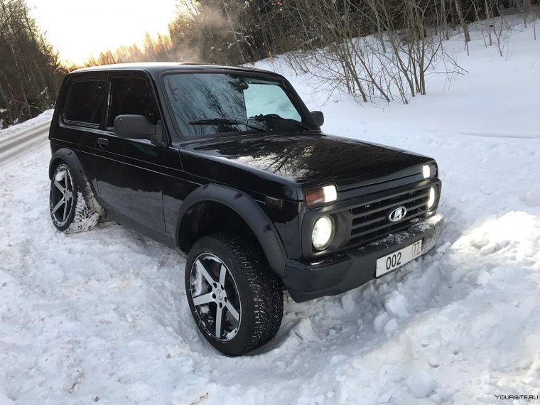 Нива 21214 Блэк эдишн