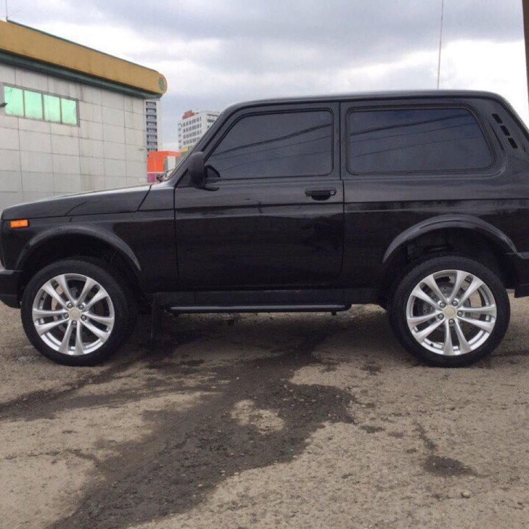 Лада 4x4 Урбан на литье