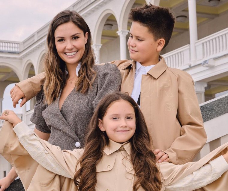 Агата Муцениеце дети