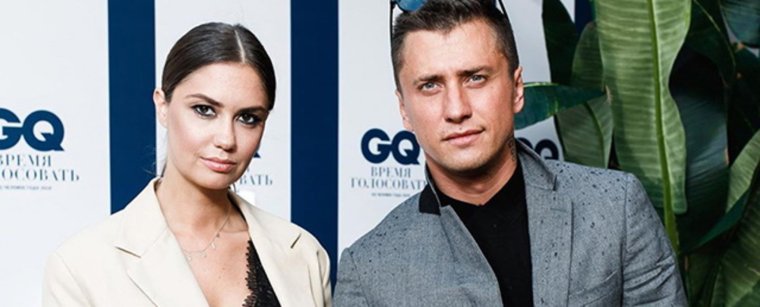 Агата Муцениеце и Прилучный