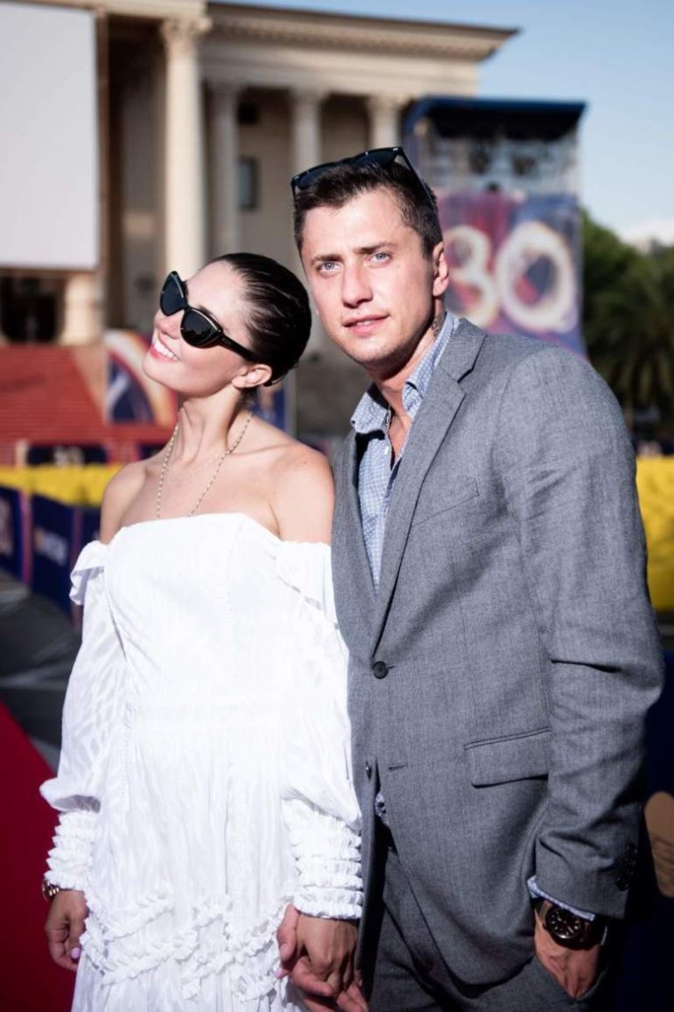 Павел Прилучный свадьба с зепюр