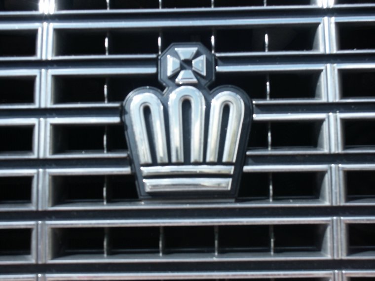Toyota Crown значок