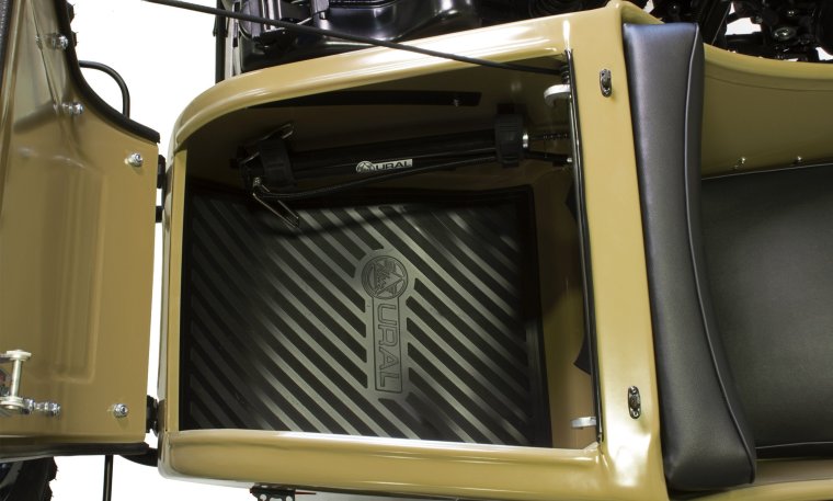 Сиденье Урал Гир ап