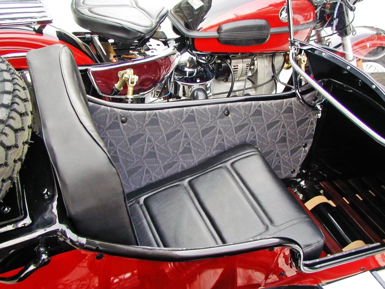 Мотоцикл Урал с коляской