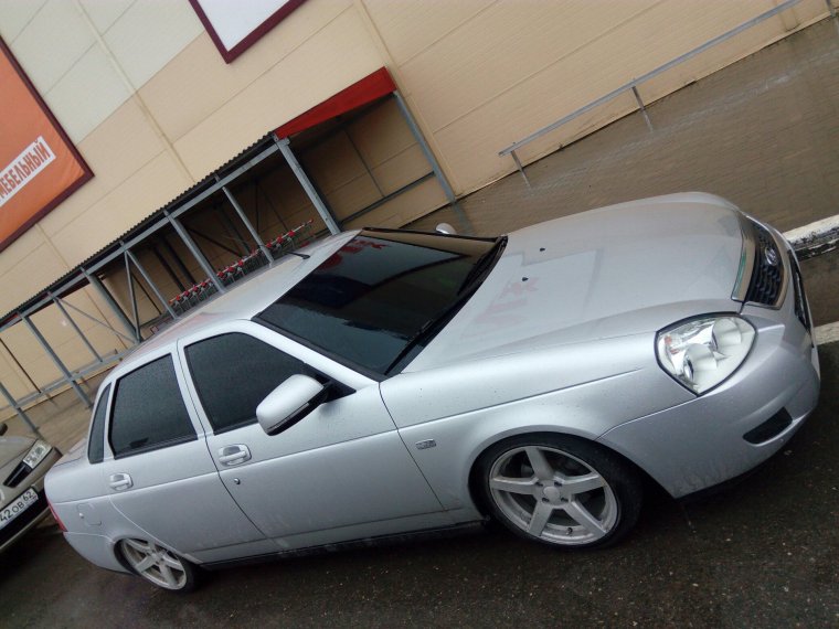 Приора седан r16