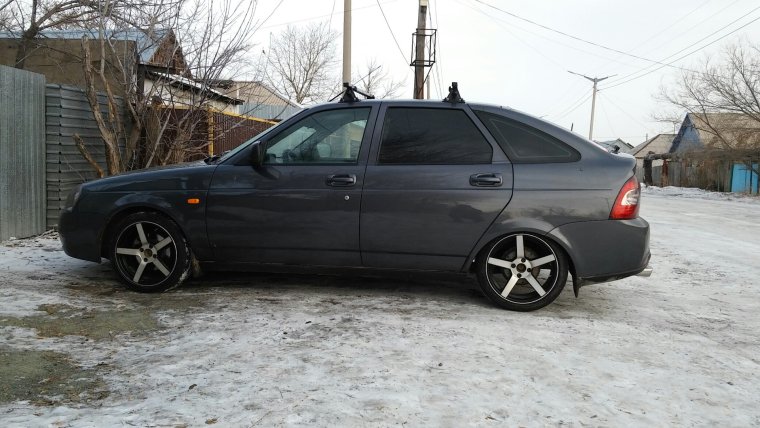 Приора хэтчбек на р16 Воссены