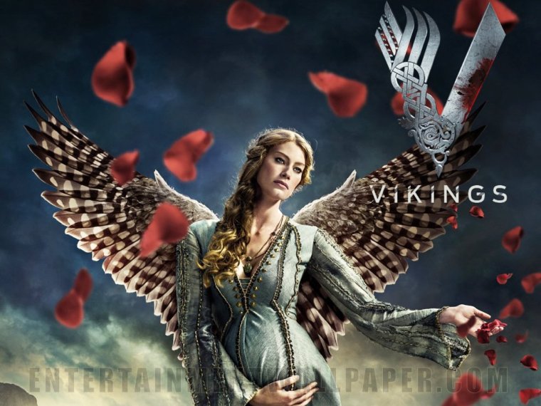 Алисса Сазерленд в купальнике