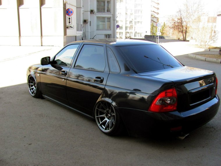 Приора хэтчбек Воссены