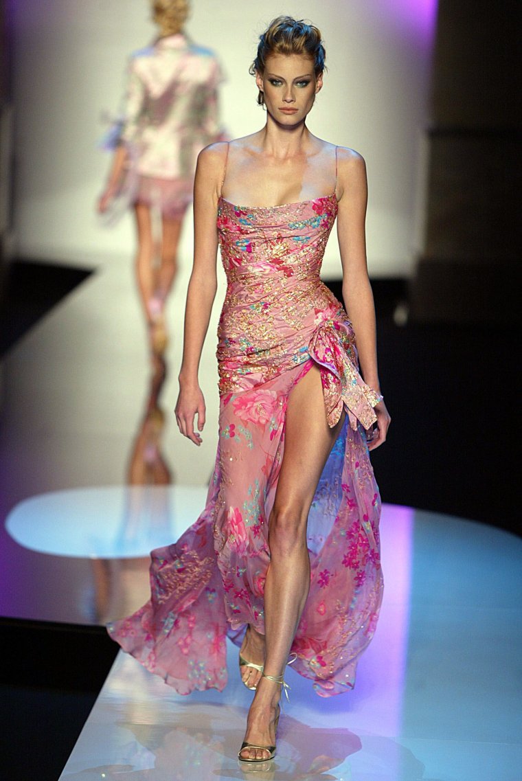 Talia Cherry модель 18