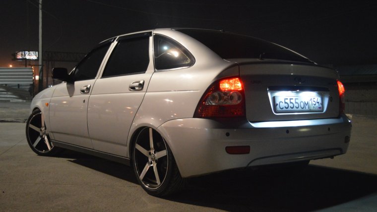 Черная Приора Камрики r17