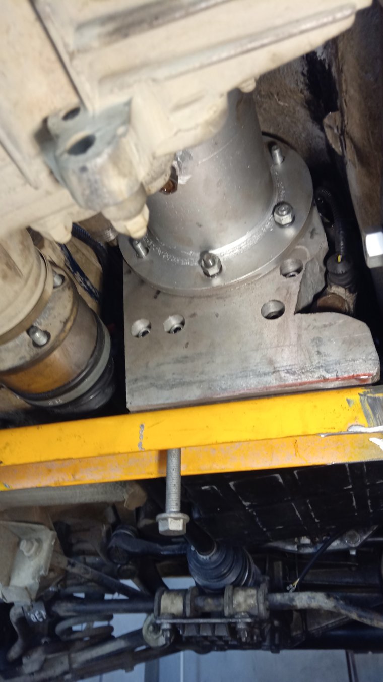 Привод раздатки Шевроле Нива 4х4