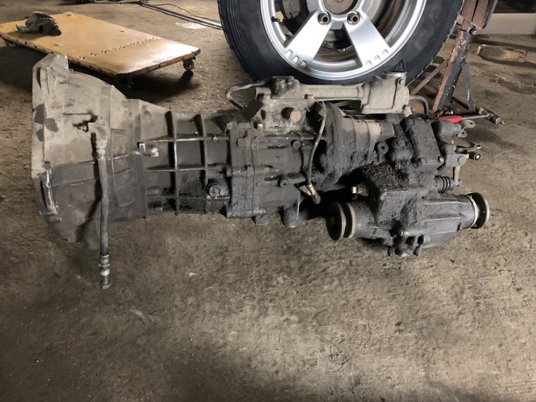 ВАЗ 2121 на гусеницах