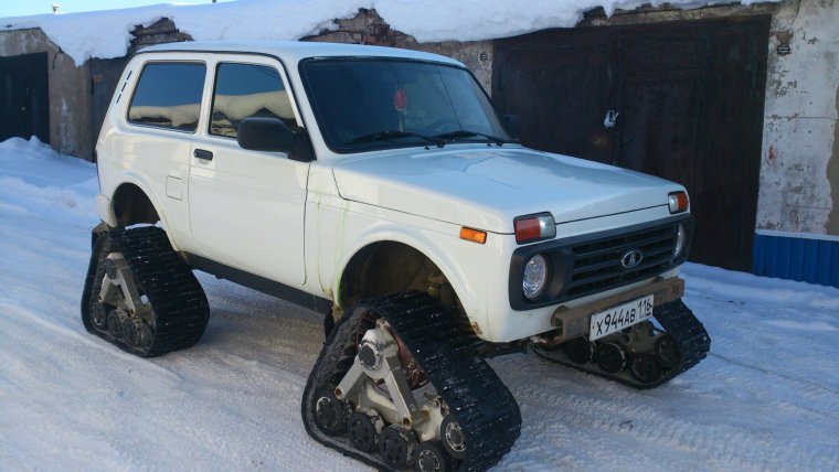 Кронштейн запасного колеса Нива 2121 риф