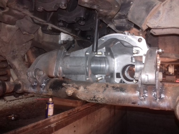 Моноблок для Нивы 2121 соединитель раздатки с коробкой