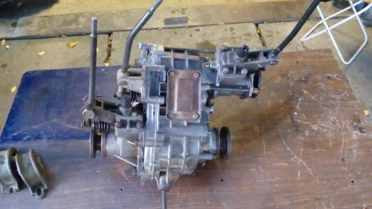 Нива 4х4 на гусеницах