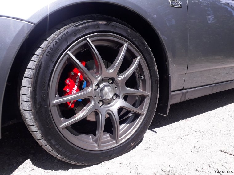 Красные суппорта Порше Кайен