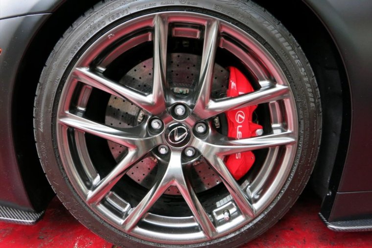 Суппорта на Лексус lc500