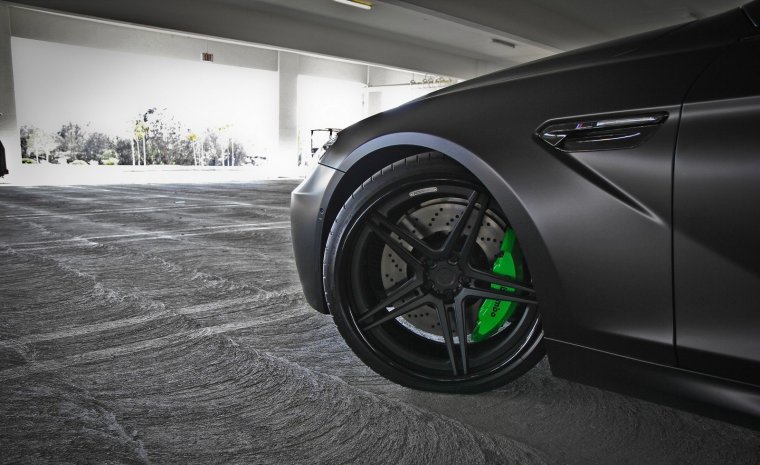 Красные суппорта на Шевроле Круз